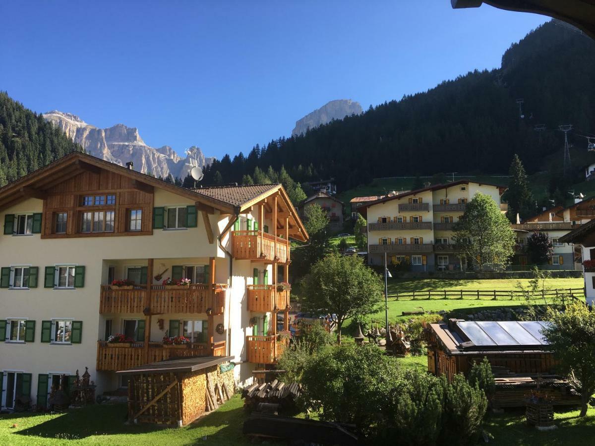 B&B Family Accommodation Canazei Bike Friendly Exterior photo